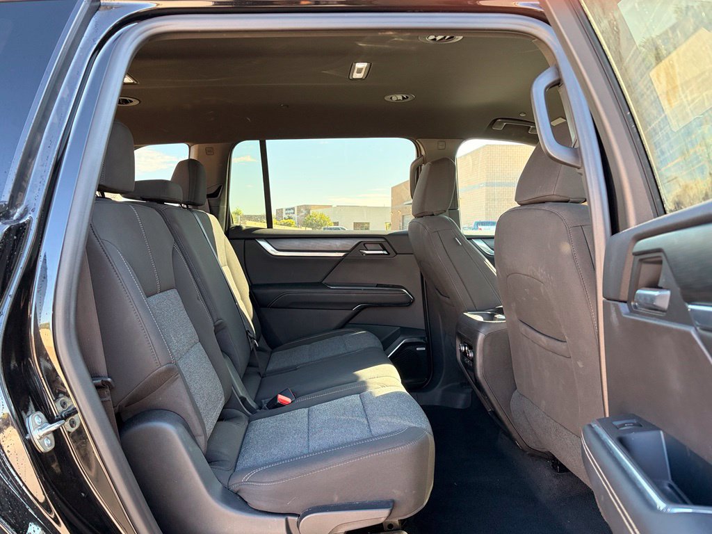 Used 2026 GMC Acadia Elevation FWD image 15