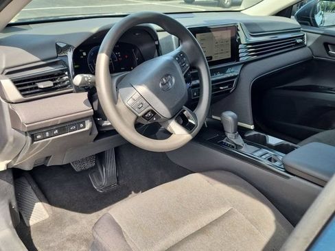 Used 2026 Toyota Camry LE w/ Convenience Package FWD image 4
