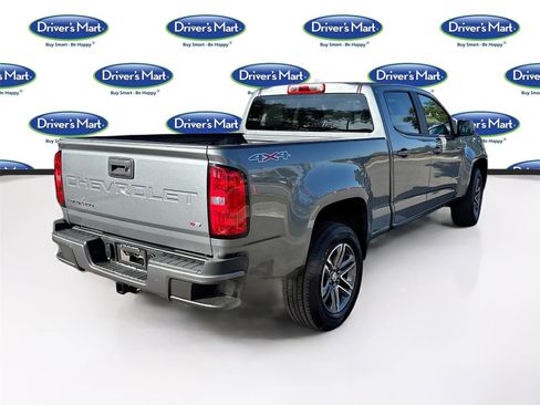 Used 2022 Chevrolet Colorado W/T w/ Custom Special Edition image 8