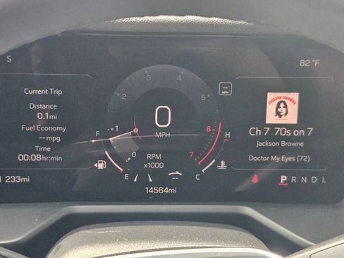 Used 2026 GMC Acadia Elevation w/ Elevation Premium Package FWD image 14
