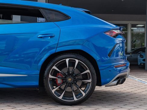 Used 2020 Lamborghini Urus image 16