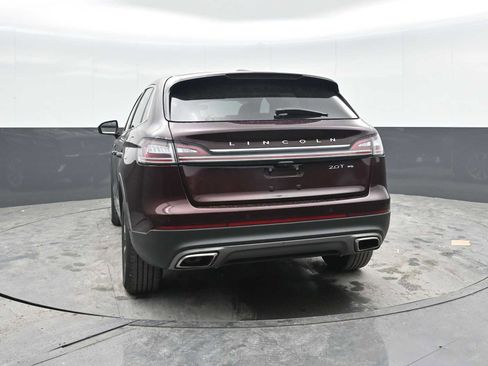 Used 2019 Lincoln Nautilus Select AWD/4WD image 11