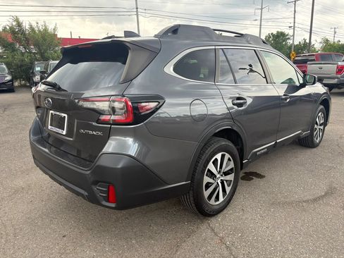 Used 2021 Subaru Outback Premium AWD/4WD image 5