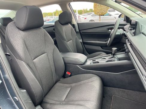 Used 2023 Honda Accord EX image 27