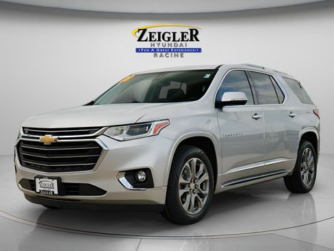 Used 2018 Chevrolet Traverse Premier w/ LPO, 'HIT The Road' Package image 3
