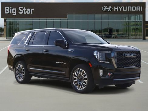 Used 2024 GMC Yukon Denali Ultimate AWD/4WD image 6