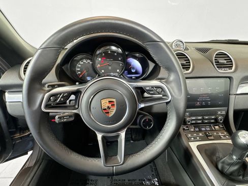 Used 2025 Porsche 718 Boxster w/ Premium Package RWD image 14