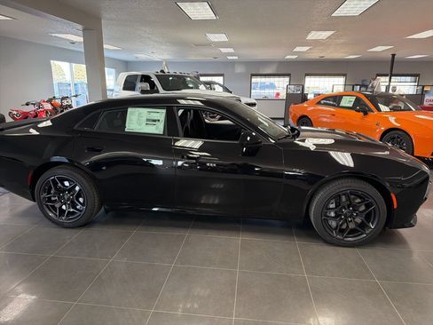 New 2026 Dodge Charger R/T AWD/4WD image 4