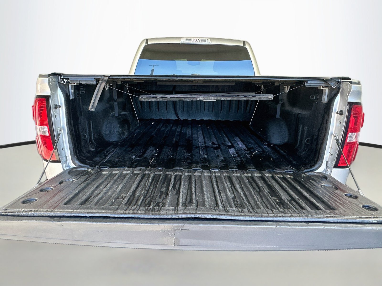 Used 2015 GMC Sierra 1500 SLT w/ SLT Crew Cab Value Package AWD/4WD image 26