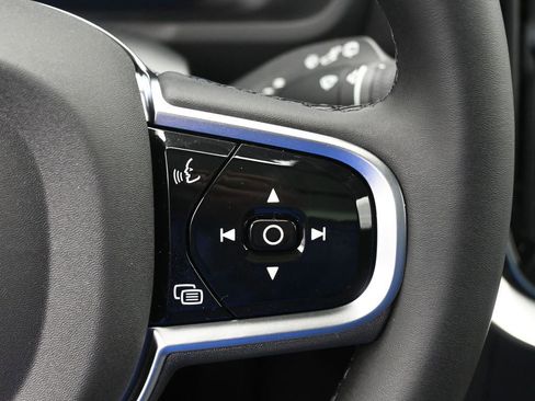 New 2026 Volvo XC90 B5 Plus w/ Protection Package AWD/4WD image 10
