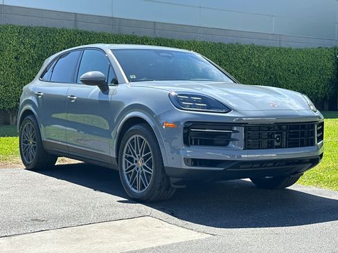 New 2026 Porsche Cayenne AWD/4WD image 10