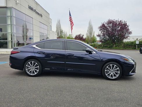 Used 2021 Lexus ES 300h w/ Premium Package FWD image 8