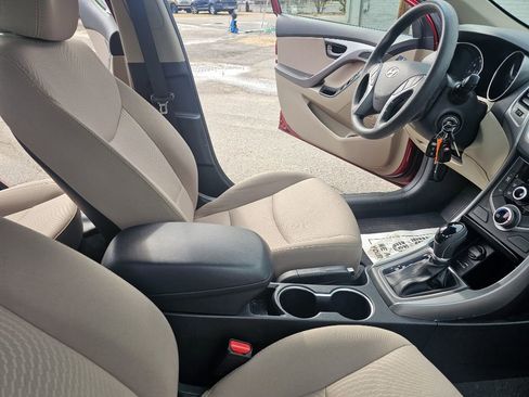 Used 2016 Hyundai Elantra SE w/ Option Group 02 image 23