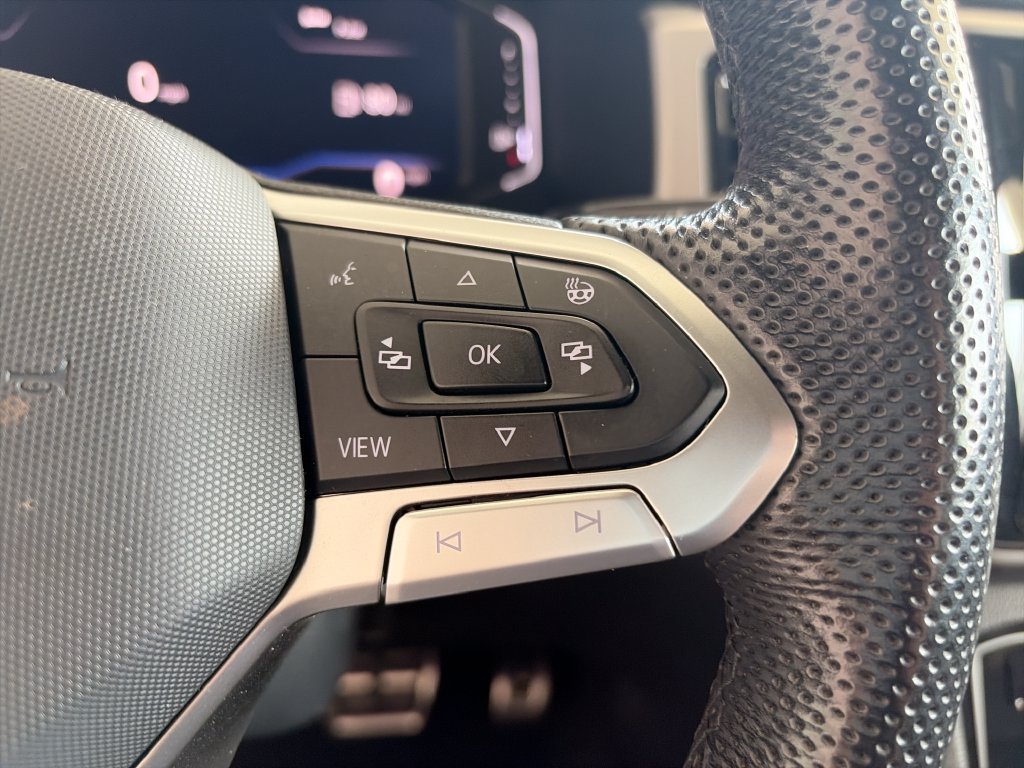Used 2020 Volkswagen Atlas Cross Sport SEL Premium R-Line AWD/4WD image 18