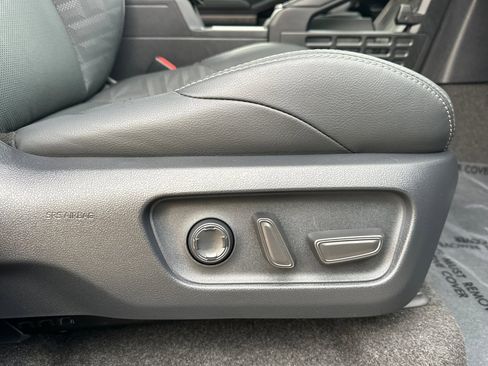 Used 2025 Toyota 4Runner TRD Off-Road Premium image 23