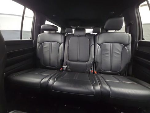 Used 2024 Jeep Wagoneer Series II w/ Flexible Seating Group image 32