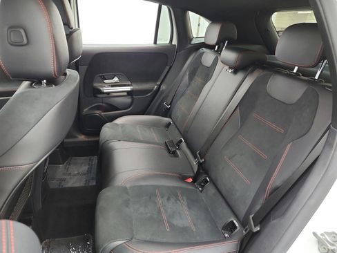 Used 2022 Mercedes-Benz GLA 250 4MATIC image 13