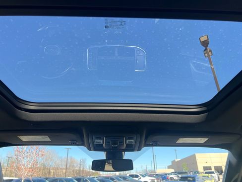 Used 2021 GMC Yukon AT4 w/ AT4 Premium Package image 25