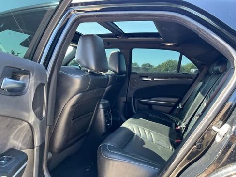 Used 2023 Chrysler 300 C RWD image 27
