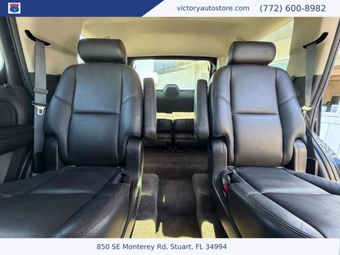 Used 2010 Cadillac Escalade Luxury image 38