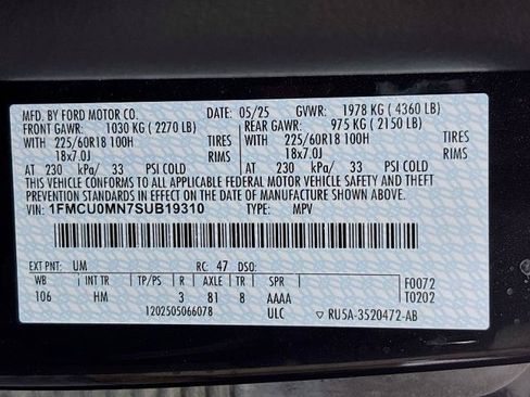 Certified 2025 Ford Escape ST-Line FWD image 30