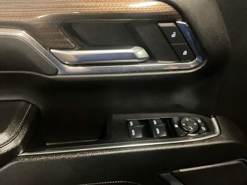Used 2024 Chevrolet Silverado 1500 LT AWD/4WD image 42