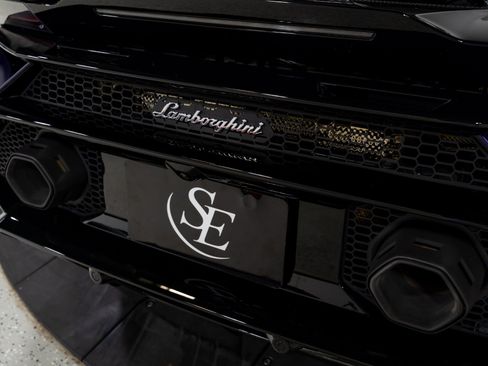 Used 2024 Lamborghini Huracan Tecnica RWD image 22