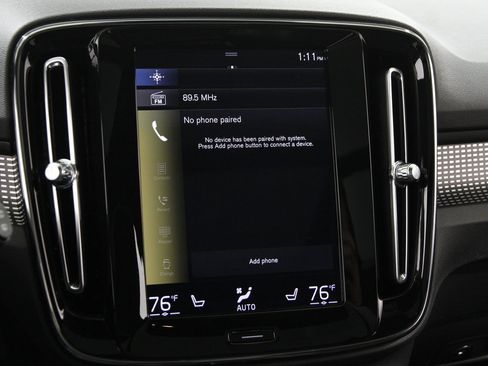 Used 2020 Volvo XC40 T5 R-Design image 12