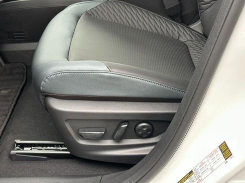 New 2026 Nissan Leaf Platinum+ image 12