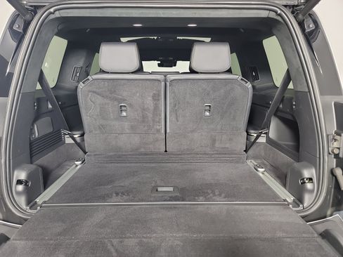 Used 2025 Rivian R1S Adventure Dual AWD/4WD image 15