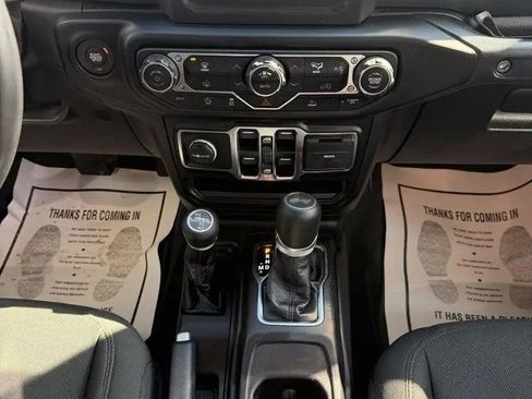 Used 2022 Jeep Wrangler Unlimited Sport S image 21