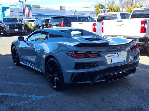 Used 2025 Chevrolet Corvette Z06 image 4
