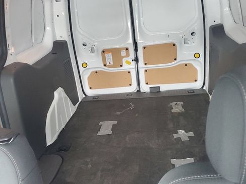 Used 2019 Ford Transit Connect XLT FWD image 16