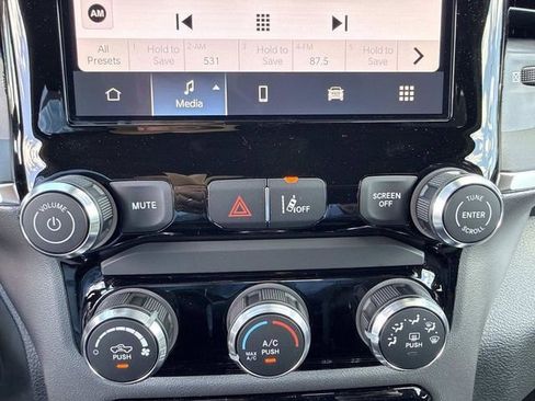 New 2026 RAM 1500 4x4 Crew Cab image 25