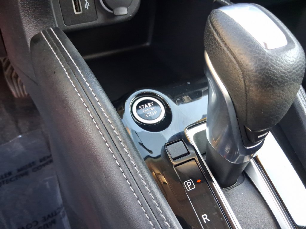 Certified 2019 Nissan Kicks SV FWD image 21