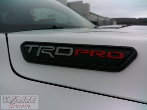Used 2024 Toyota Tacoma TRD Pro image 11