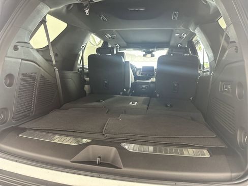 Used 2023 Chevrolet Tahoe RST w/ Luxury Package RWD image 25