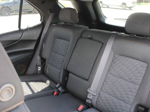 Used 2021 Chevrolet Equinox LT AWD/4WD image 17