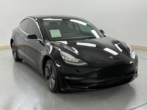 Used 2019 Tesla Model 3 Standard Range Plus RWD image 4
