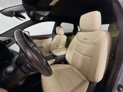 Used 2018 Cadillac XT5 Premium Luxury w/ Driver Assist Package FWD image 26