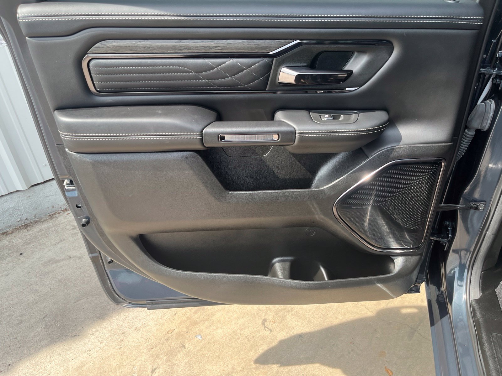 Used 2026 RAM 1500 Limited AWD/4WD image 13