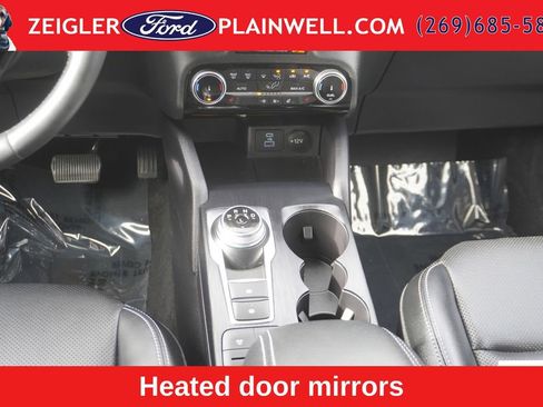 Used 2022 Ford Escape SEL w/ Equipment Group 302A AWD/4WD image 16