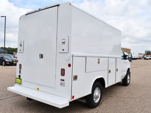 New 2026 Ford E-350 and Econoline 350 Super Duty w/ Power Equipment Group image 12