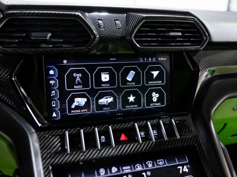 Used 2022 Lamborghini Urus image 41