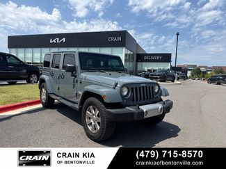 Used 2014 Jeep Wrangler Unlimited Sahara w/ Connectivity Group AWD/4WD video 1