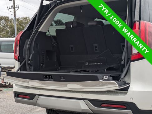 Certified 2025 Ford Expedition Platinum w/ Platinum Ultimate Package image 16