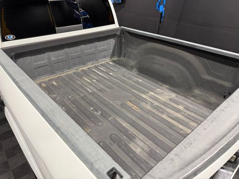 Used 2018 RAM 2500 Laramie w/ Sport Appearance Group AWD/4WD image 10