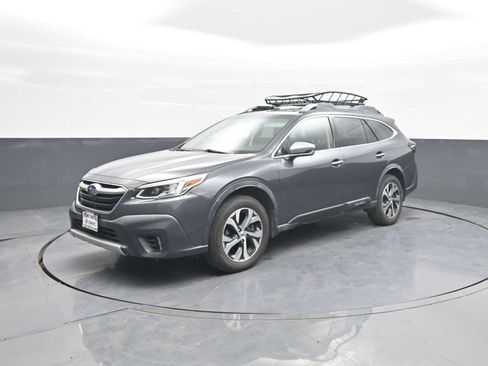 Used 2020 Subaru Outback Touring XT AWD/4WD image 4