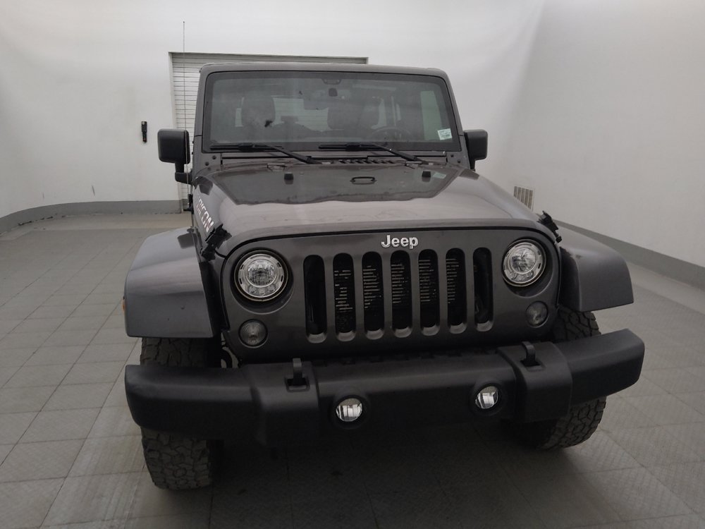 Used 2017 Jeep Wrangler Unlimited Rubicon w/ Connectivity Group AWD/4WD image 14