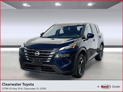 Used 2025 Nissan Rogue SV AWD/4WD image 1
